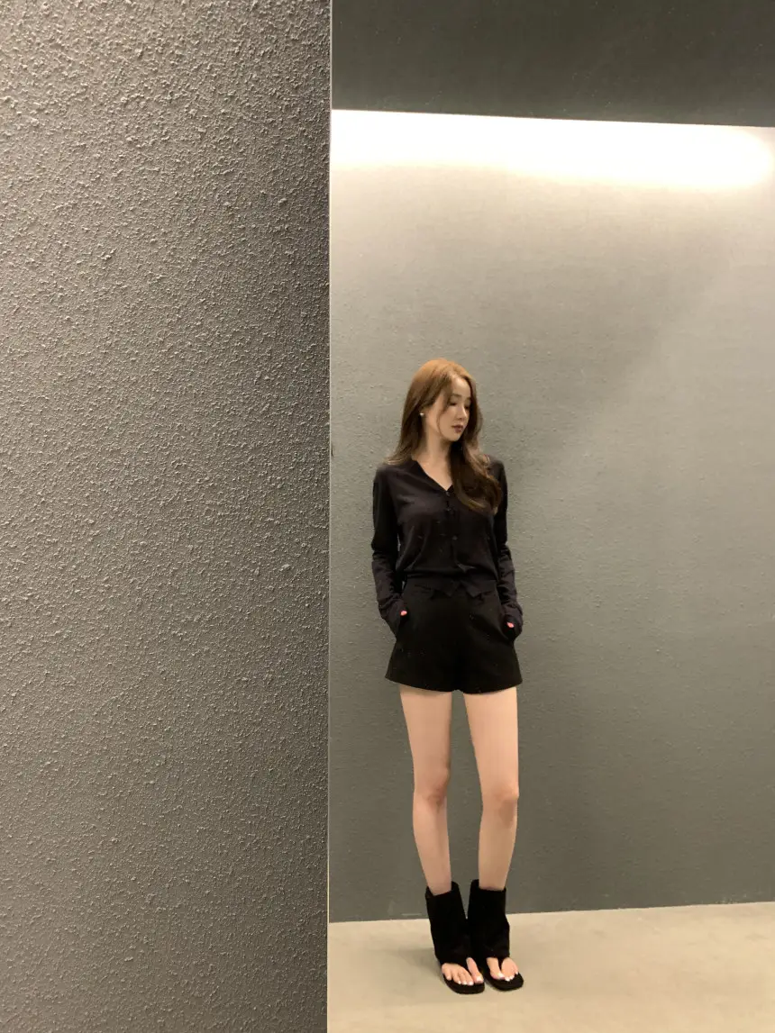 한국 스타일 단추 니트 셔츠 상세 이미지 12