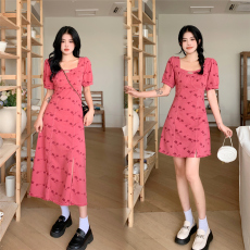 批发大码女装夏季新款温柔风粉色度假风中长款闺蜜<b class='q'>连衣裙</b>胖MM显瘦裙子
