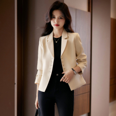 批发时尚小个子西装外套女短款2023年秋冬新款气质休闲小西服女上衣潮