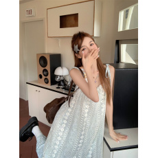 批发实拍实价初恋仙女裙显瘦气质甜美吊带无袖中长裙