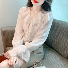 现货实拍2023夏季新款法式v领喇叭袖甜美防晒衫长袖防晒衬衫上衣