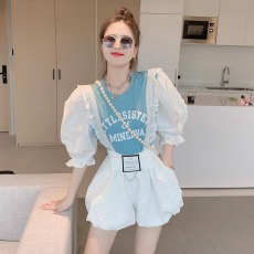 批发白色花苞短裤女夏季2025新款小个子高腰显瘦休闲垂感阔腿a字热裤