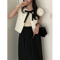 批发已出货～两色甜美系带泡泡袖短款外套