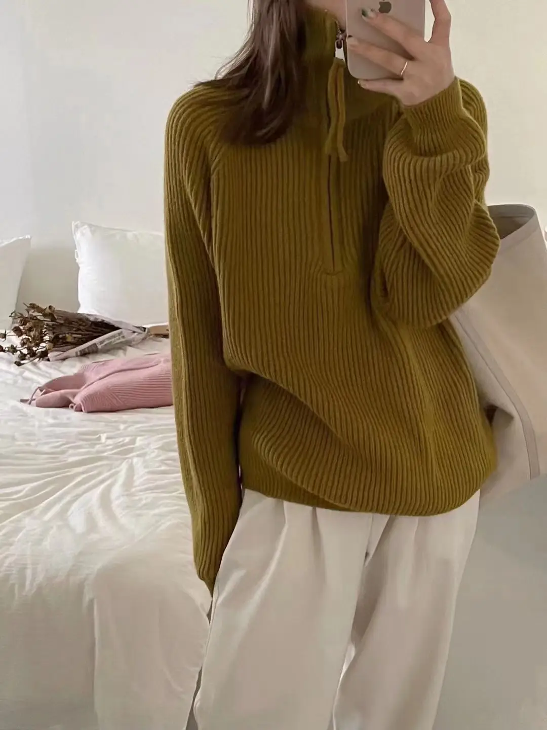 지퍼 폴라 칼라 니트 상세 이미지 8