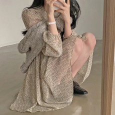 批发秋季chic清新少女感花色宽松连衣裙