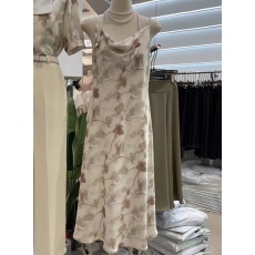 批发韩国东大门2026夏季新款碎花吊带裙露背高腰中长款A字吊带<b class='q'>连衣裙</b>