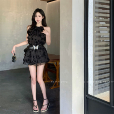 批发实拍实价~法式挂脖显瘦收腰无袖辣妹蓬蓬吊带连衣裙气质 短裙