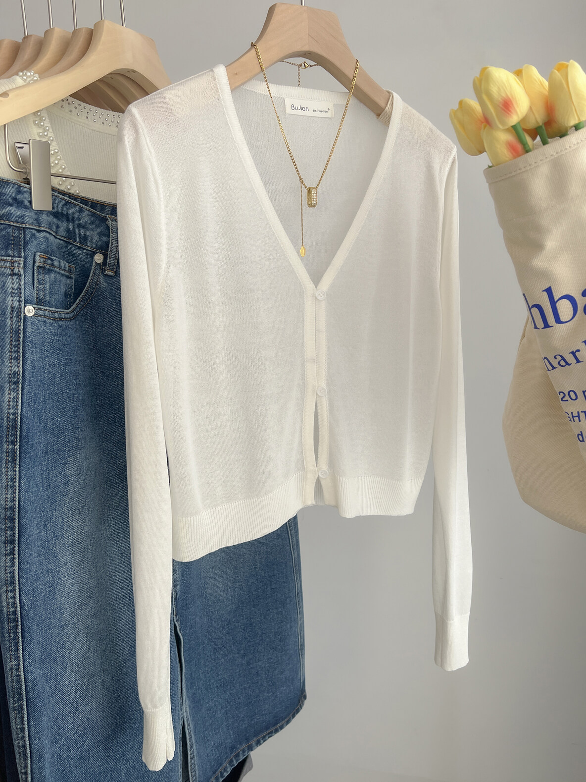 Real shot ~ short knitted top