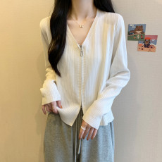 批发实拍胖mm秋装大码女装显瘦正肩宽松设计感时尚开衫休闲针织衫上衣