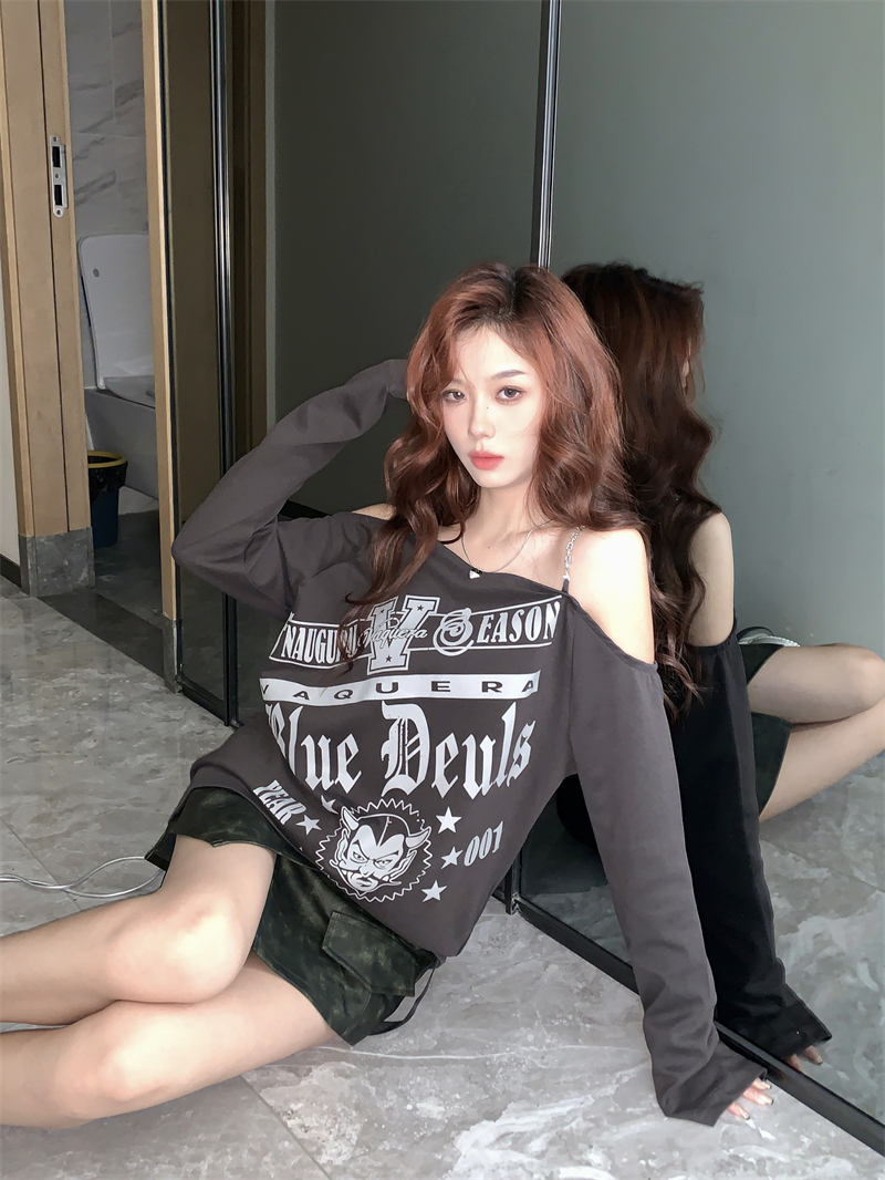 Actual shot~ Niche design suspender long-sleeved printed T-shirt off-shoulder hot girl top