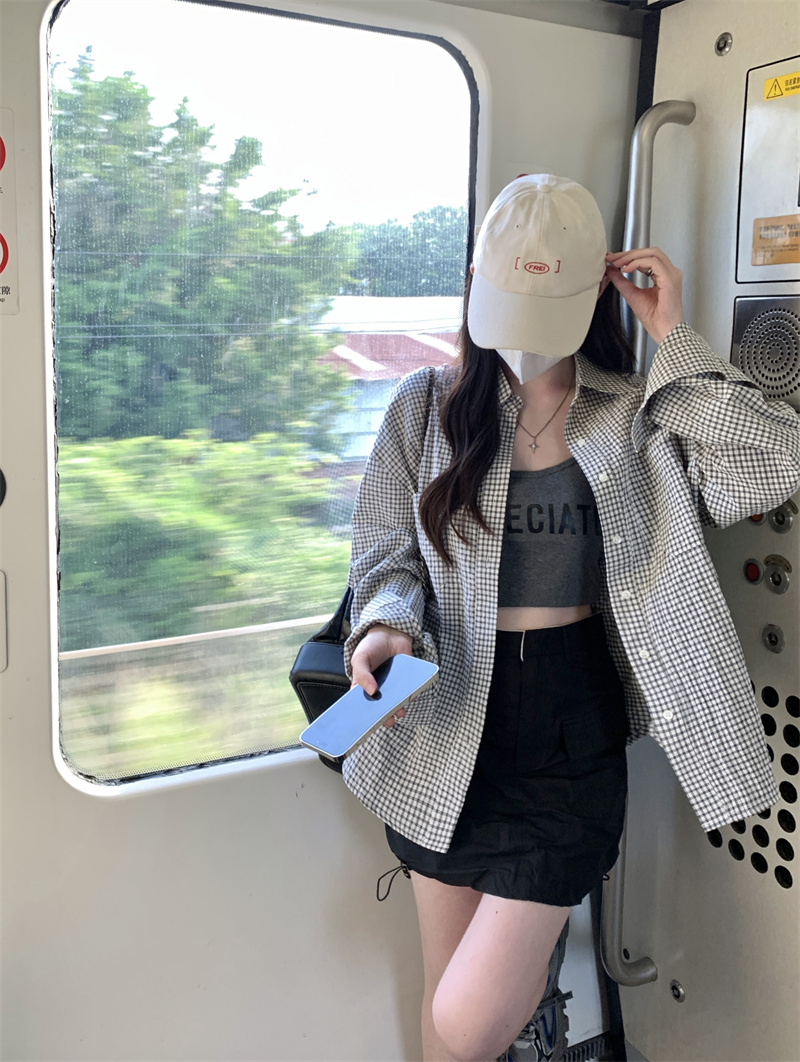 實拍~鬆弛感寬鬆灰白格紋薄款防曬襯衫外套女