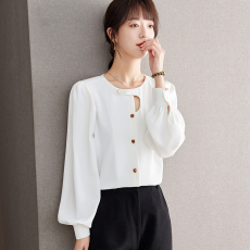 批发实拍◆有◆2026春<b class='q'>新款</b>法式小众复古镂空不规则设计感圆领上衣