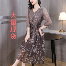 批发实拍高档渐变印花长裙2026春季新款<b class='q'>大码</b>女装大摆<b class='q'>雪纺</b>连衣裙