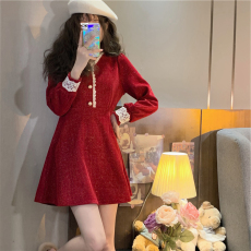 批发红色灯芯绒连衣裙女春秋法式甜美蕾丝花边显瘦本命年小个子<b class='q'>打底裙</b>