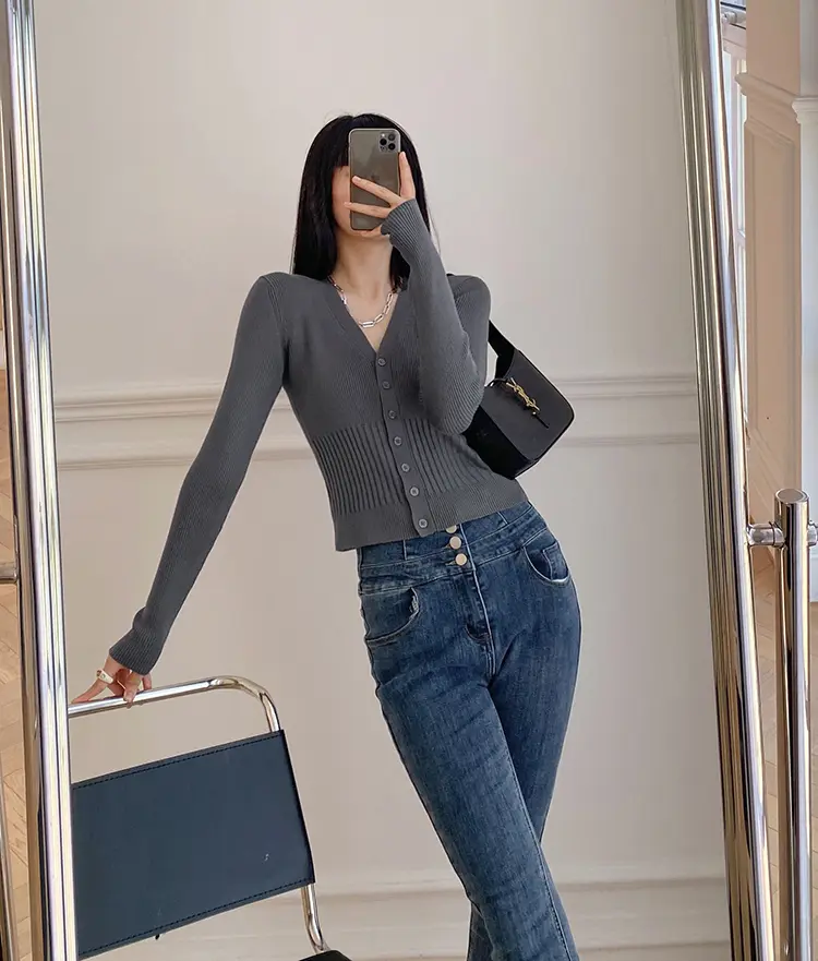 레트로 V넥 단추 가디건 상세 이미지 8