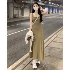 批发裙子女夏季赫本风吊带连衣裙新款<b class='q'>中长款</b>内搭修身显瘦针织背心长裙