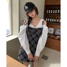 批发实拍2026春<b class='q'>夏</b>新款假两件格纹<b class='q'>连衣裙</b>女收腰辣妹包臀裙短裙