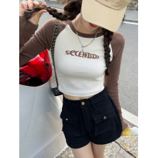 批发韩国外贸圆领插肩袖修身短款<b class='q'>T</b><b class='q'>恤</b>女装春季字母刺绣打底衫撞色上衣