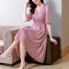 批发显瘦<b class='q'>连衣裙</b>女夏季2026年新款<b class='q'>紫色</b>高级感纯色显白仿真丝长裙子