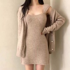 批发韩版秋季新款吊带毛衣短裙加<b class='q'>开衫</b>长袖毛衣外套两件套轻熟女