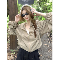 批发实拍夏季抽绳冲锋衣工装<b class='q'>外套</b>女<b class='q'>休闲</b>宽松薄款户外防晒衣连帽上衣潮