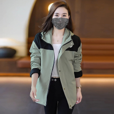 批发潮流工装风衣短<b class='q'>外套</b>女2026春秋新款宽松休闲小个子刺绣夹克冲锋衣