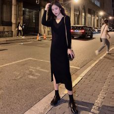 批发冬款配大衣胖妹妹大码女装V领显瘦开叉长款<b class='q'>连衣裙</b>90177