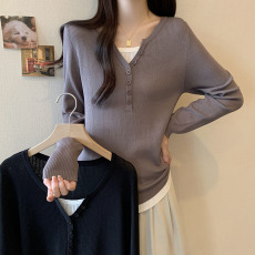 批发2026年春秋季新款拼色假两件长袖冰丝针织衫上衣<b class='q'>大码</b><b class='q'>女装</b>毛衣