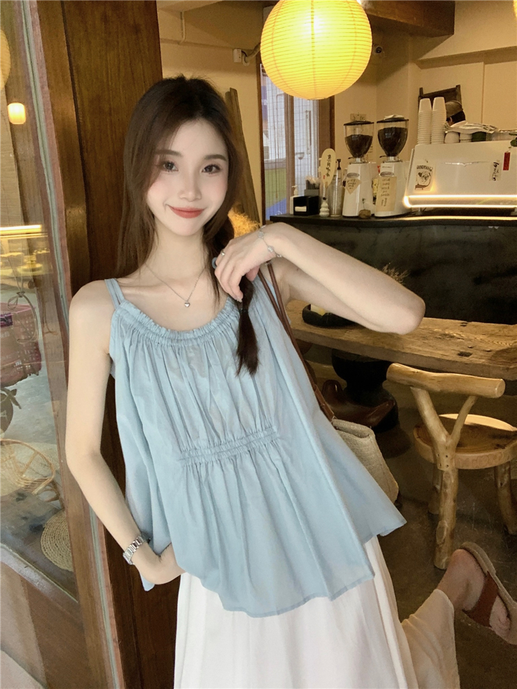Real shot!  French design, gentle blue loose suspender top, versatile white skirt two-piece set