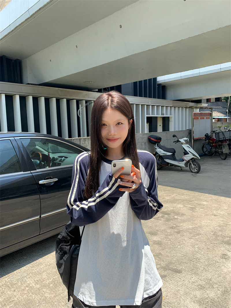 實拍 運動休閒撞色插肩長袖條紋寬鬆防曬T恤女