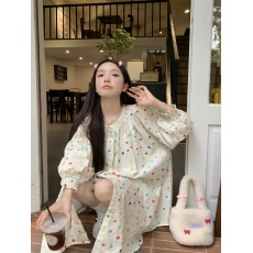 批发实拍~日系少女彩色波点森系圆领宽松<b class='q'>衬衫</b>