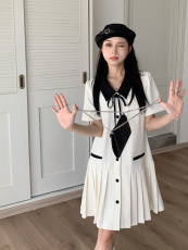 实拍大码女装夏日巴黎百褶连衣裙短袖单排扣夏季
