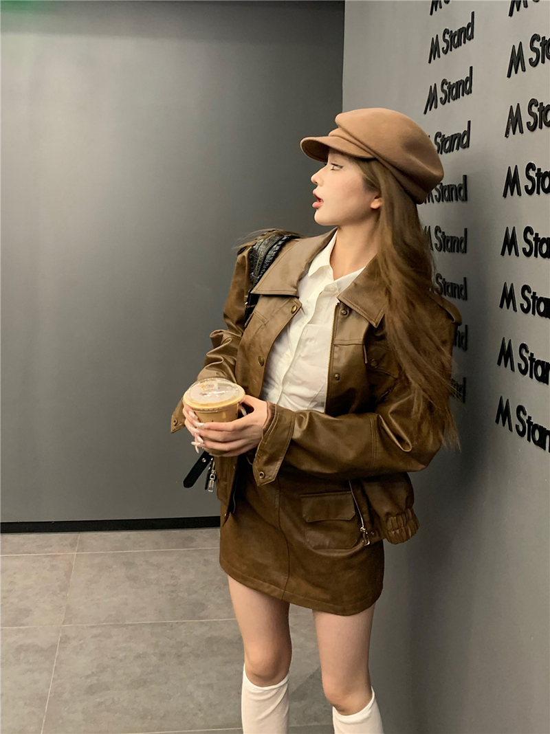 Real shot of retro sexy autumn clothing new imitation leather retro coffee color PU leather jacket jacket skirt suit for women