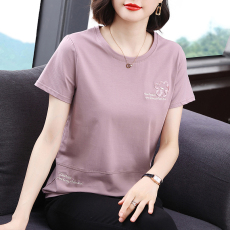 批发<b class='q'>妈妈</b>装春装2026新款气质纯棉短袖t恤女中老年洋气休闲大码上<b class='q'>衣服</b>