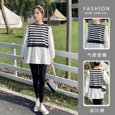 批发实拍孕妇<b class='q'>春</b>秋装新款上衣条纹拼接长袖宽松孕妇秋季纯棉孕妇装