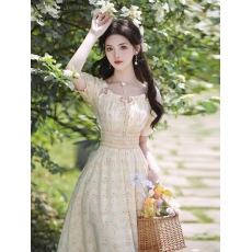 批发茶歇法式初恋碎花<b class='q'>连衣裙</b>小清新甜美超仙女长裙子夏季新款2026森系