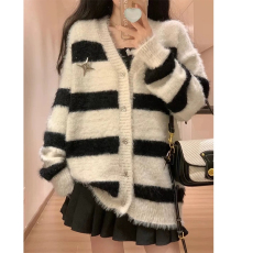 批发仿水貂毛开衫毛衣外套女秋冬宽松慵懒风<b class='q'>条纹</b>百搭<b class='q'>针织衫</b>