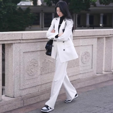 批发2026秋季新款 通勤风时尚西<b class='q'>装</b>套<b class='q'>装</b> 气质女神范白色秋<b class='q'>装</b>西<b class='q'>装</b>两件套