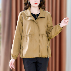 批发2023秋季新款中老年时尚妈妈风衣百搭外套