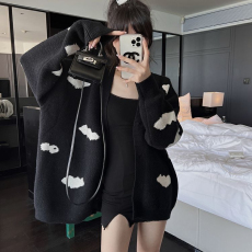 批发秋冬新款宽松套头蓝天白云毛衣女慵懒风上衣学院风百搭<b class='q'>开衫</b><b class='q'>针织</b>衫