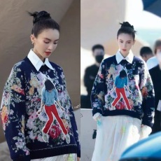 金晨明星同款蓝色印花卫衣上衣卡通打底宽松休闲套头毛衣