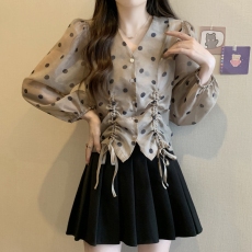 批发2025实拍波点雪纺衫洋气温柔设计感抽绳防晒衬衫