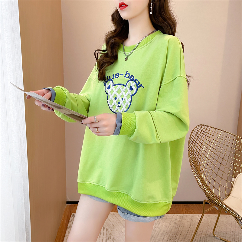 First real shot of design bear sweatshirt for women new spring and autumn holiday two large size loose tops