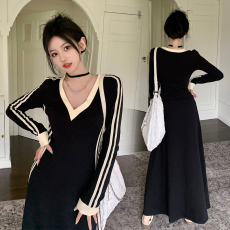 批发实拍~秋季法式高级感V领长袖连衣裙2026早春新款漂亮裙子收腰长裙