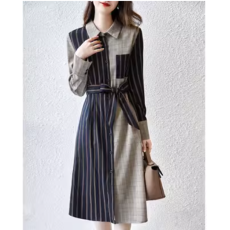 批发德玛<b class='q'>纳</b>撞色拼接连衣裙女2025秋季新款翻领气质通勤格<b class='q'>纹</b>法式衬衫裙