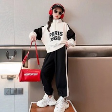 批发<b class='q'>女</b><b class='q'>童</b><b class='q'>套</b>装<b class='q'>2026</b>新款春装时髦洋气网红炸街运动春秋季儿童<b class='q'>大</b>童两件套