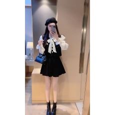 批发早秋新款气质小香风蝴蝶结<b class='q'>欧根纱</b>拼接上衣+百褶裙两件套