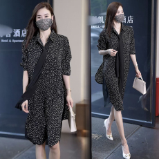 批发<b class='q'>大码</b><b class='q'>女</b>装2026春装新款长袖<b class='q'>连衣裙</b>胖MM宽松遮肚显瘦假两件碎花长<b class='q'>裙</b>