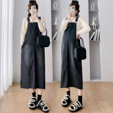 批发 实拍 孕妇装高级感毛衣开衫+牛仔背带裙孕妇套装8757