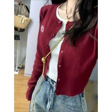 批发美式高街酒红色纽扣长袖<b class='q'>t</b><b class='q'>恤</b>针织衫女春秋短款显瘦百搭开衫外套潮